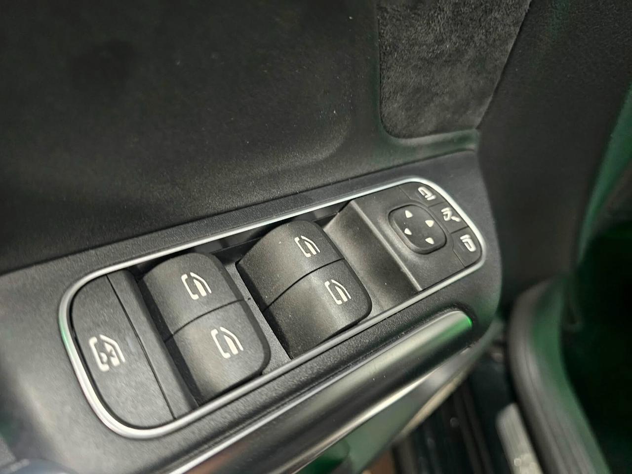 NUOVA MERCEDES-BENZ CLASSE B 180d 116CV PREMIUM AMG