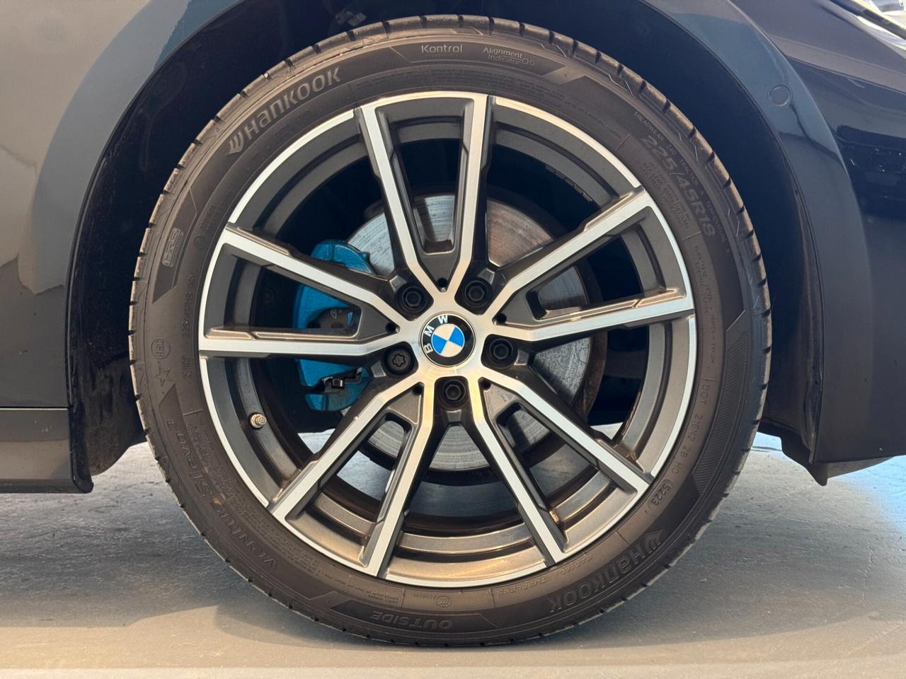 Bmw 320 i benzina Sportline 184cv CL18 PACCHETTO LUCI