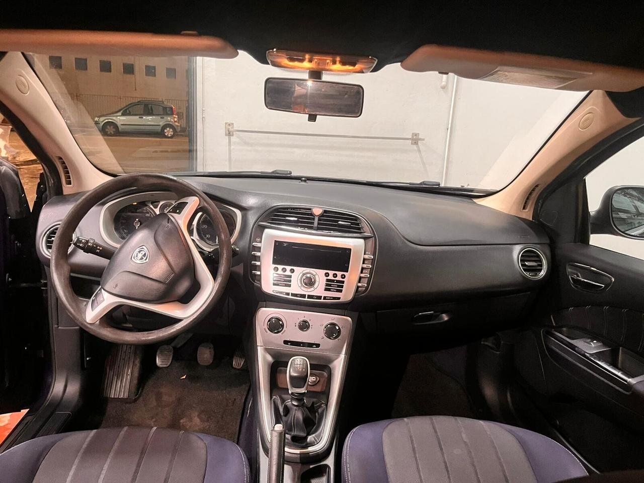 Lancia Delta 1.6 MJT DPF Platino