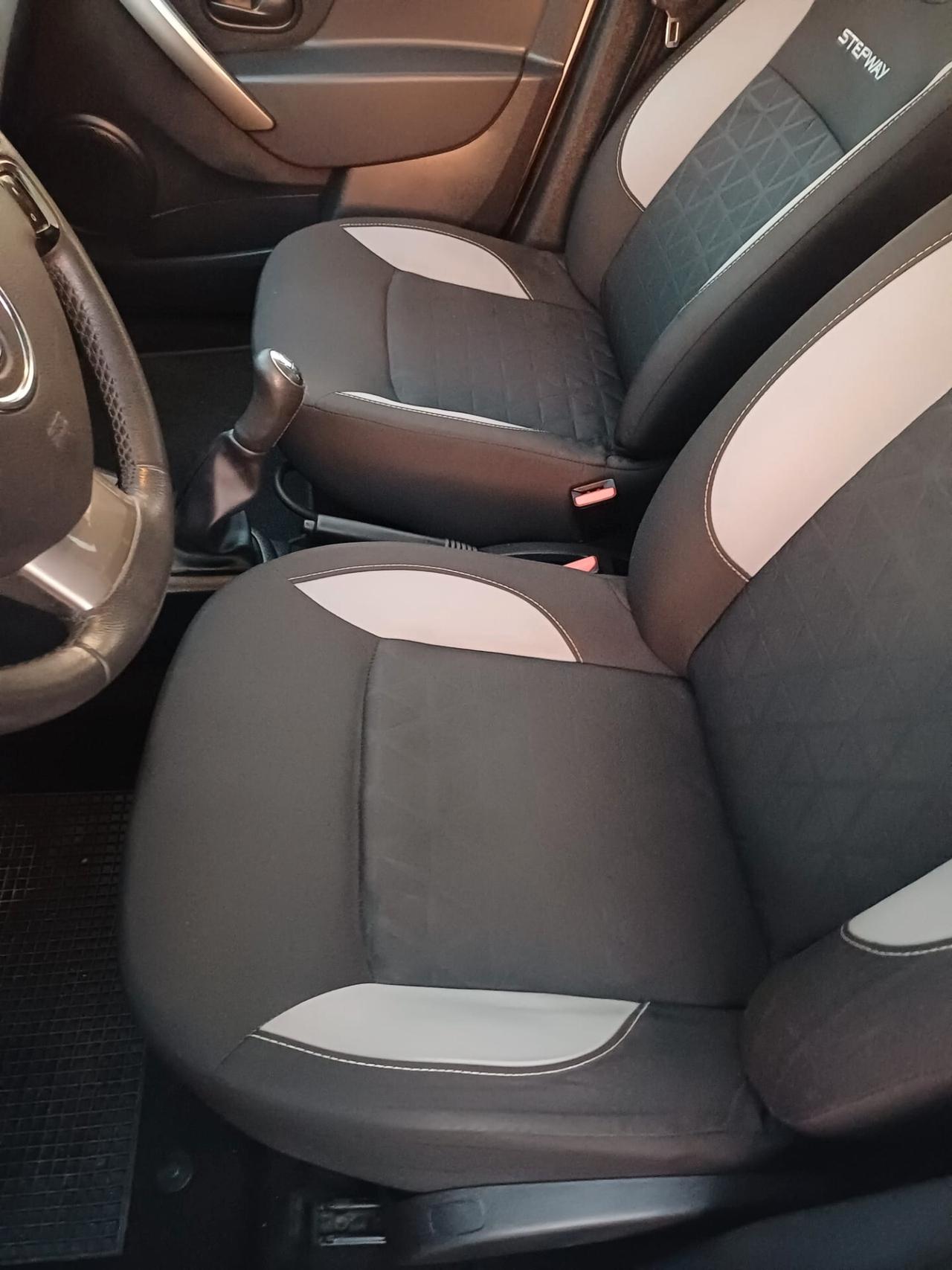 Dacia Sandero Stepway 900 TCe PERFETTA - 2015
