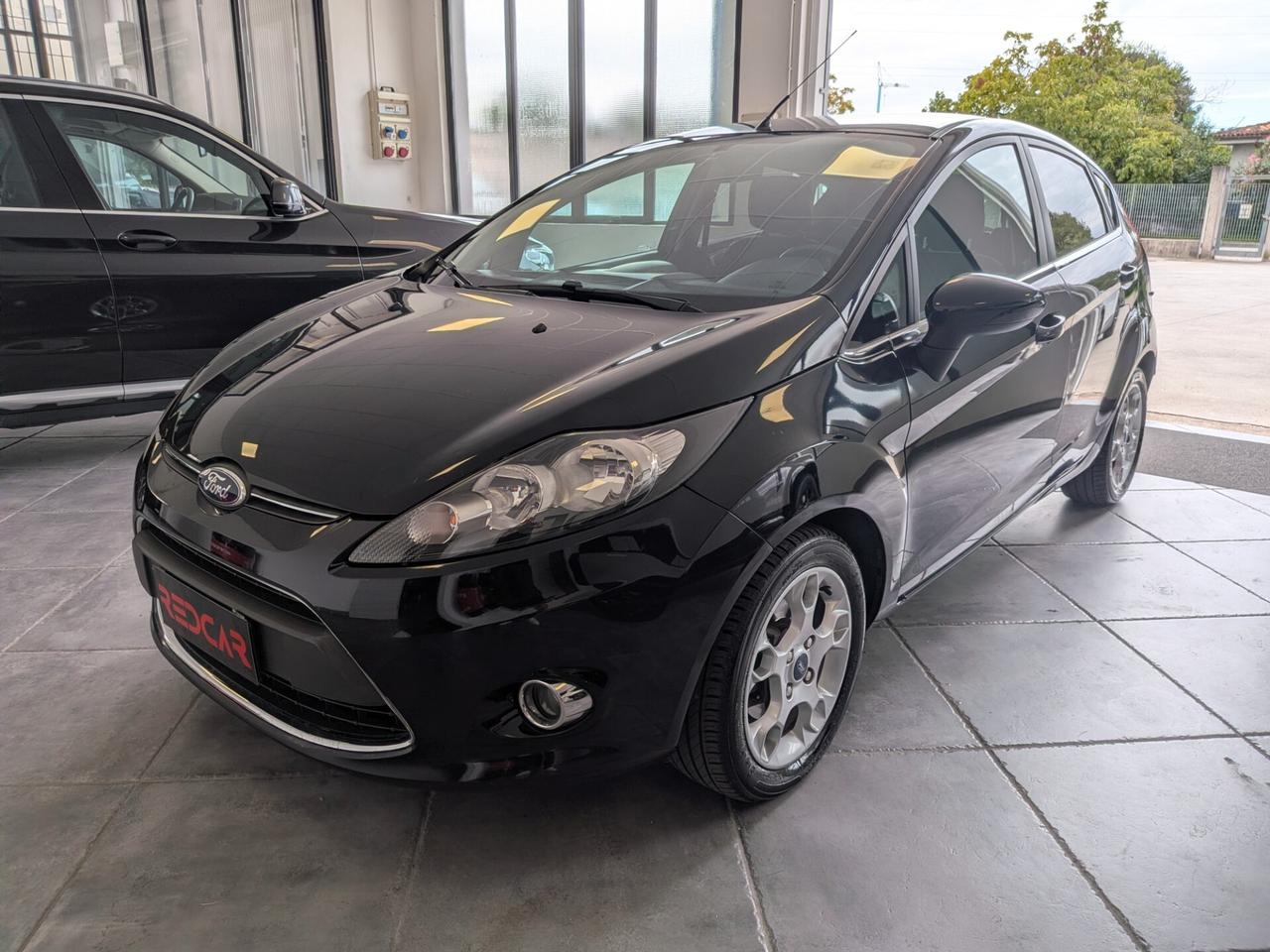 Ford Fiesta 1.4 TDCi 70CV 5 porte Titanium