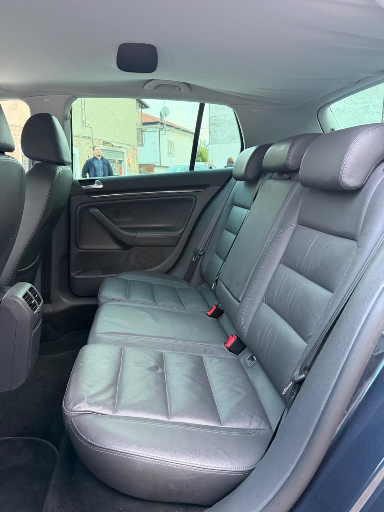 Volkswagen Golf 1.9 TDI DPF 5p. 5m. GT Sport