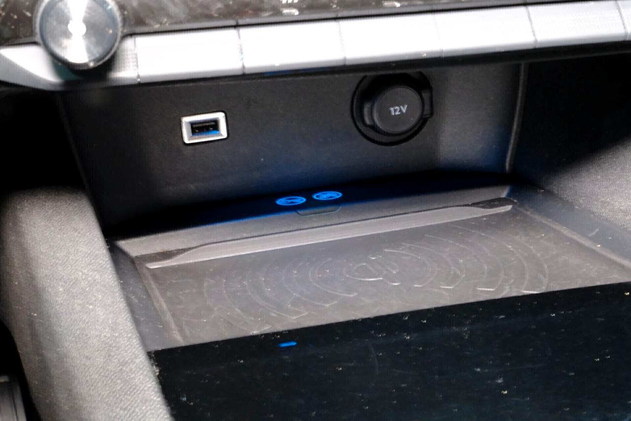 Peugeot 3008 ALLURE 1.2T 130cv COCKPIT LED+NAV