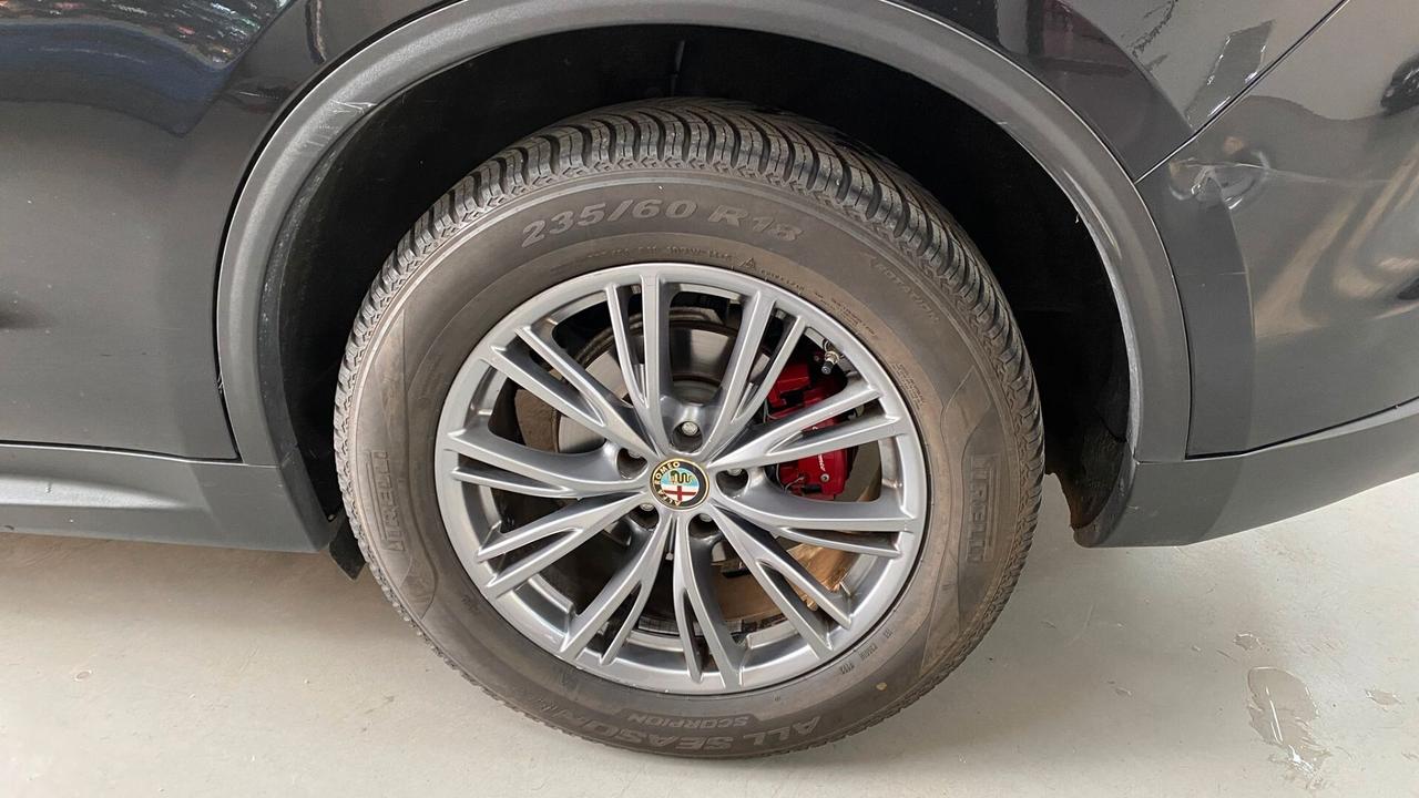 Alfa Romeo Stelvio 2.2 Turbodiesel 210 CV AT8 Q4 Executive