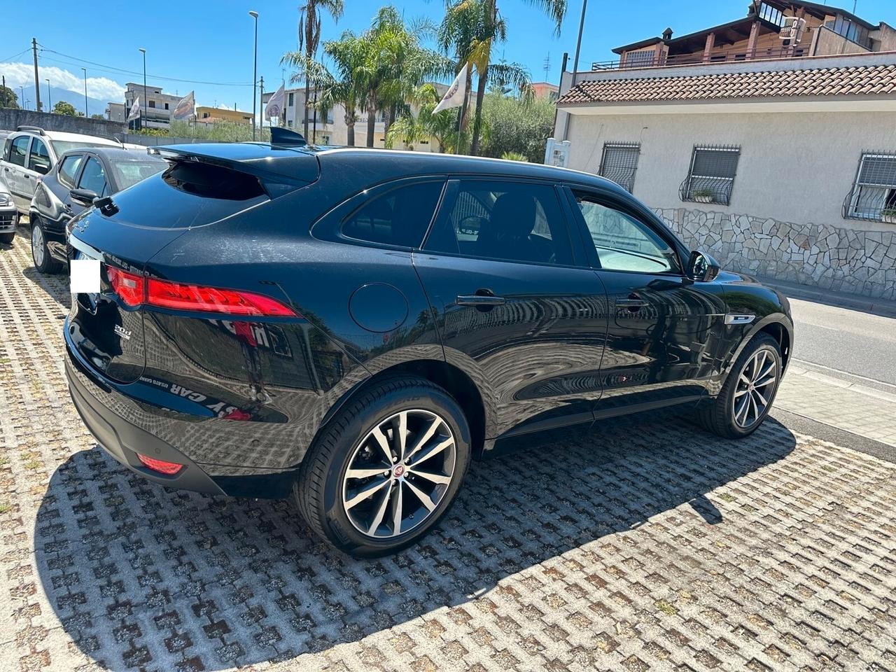 Jaguar F-Pace 2.0 D 180 CV AWD aut. R-Sport-06/2017