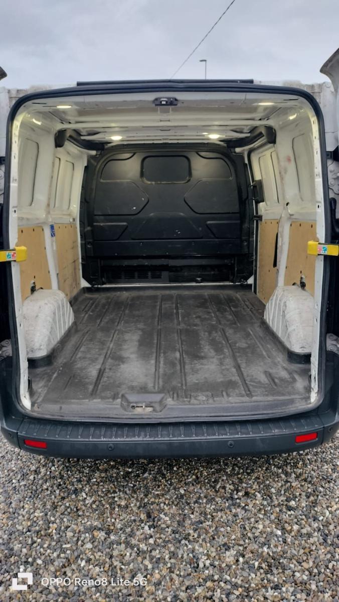 FORD transit custom 270 2.0 tdci 130cv Trend L1H1 E6 transit custom 270 2.0 tdci 130cv Trend L1H1 E6
