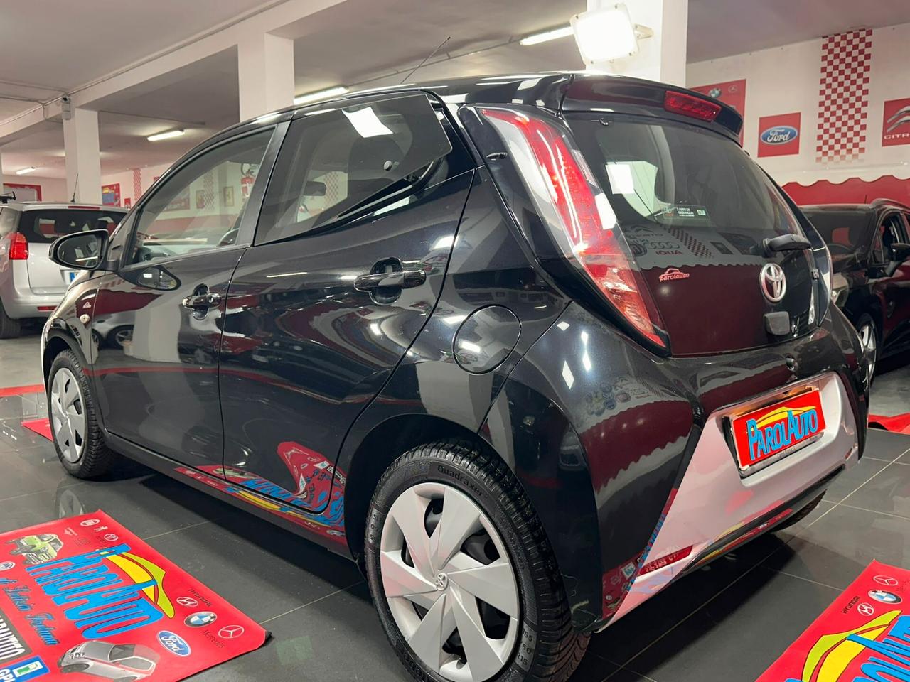 Toyota Aygo 1.0 VVT-i 69 CV x-BLACK - 2016