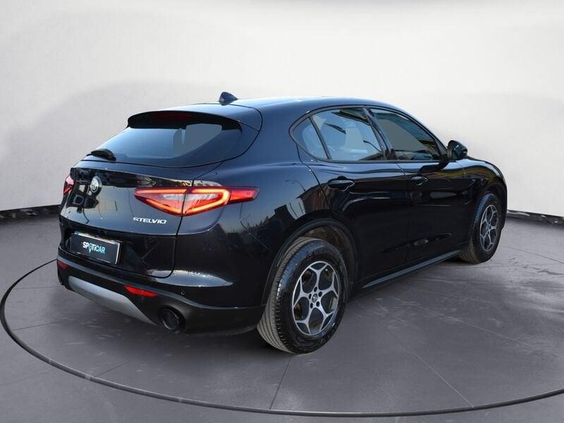Alfa Romeo Stelvio 2.2 TD 160 CV Super Business AT8 RWD