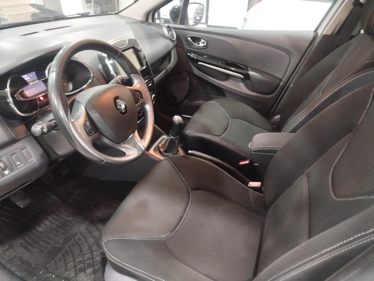Renault Clio Sporter 1.5 dCi 8V 75CV Costume National