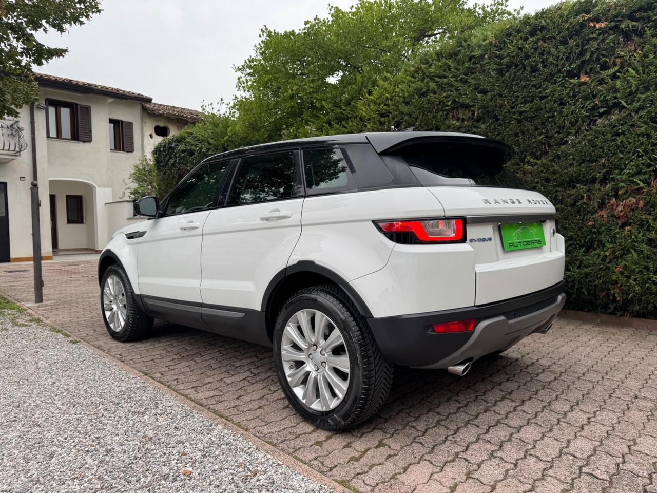 Land Rover Range Evoque 2.0 eD4 5p. SE Dynamic