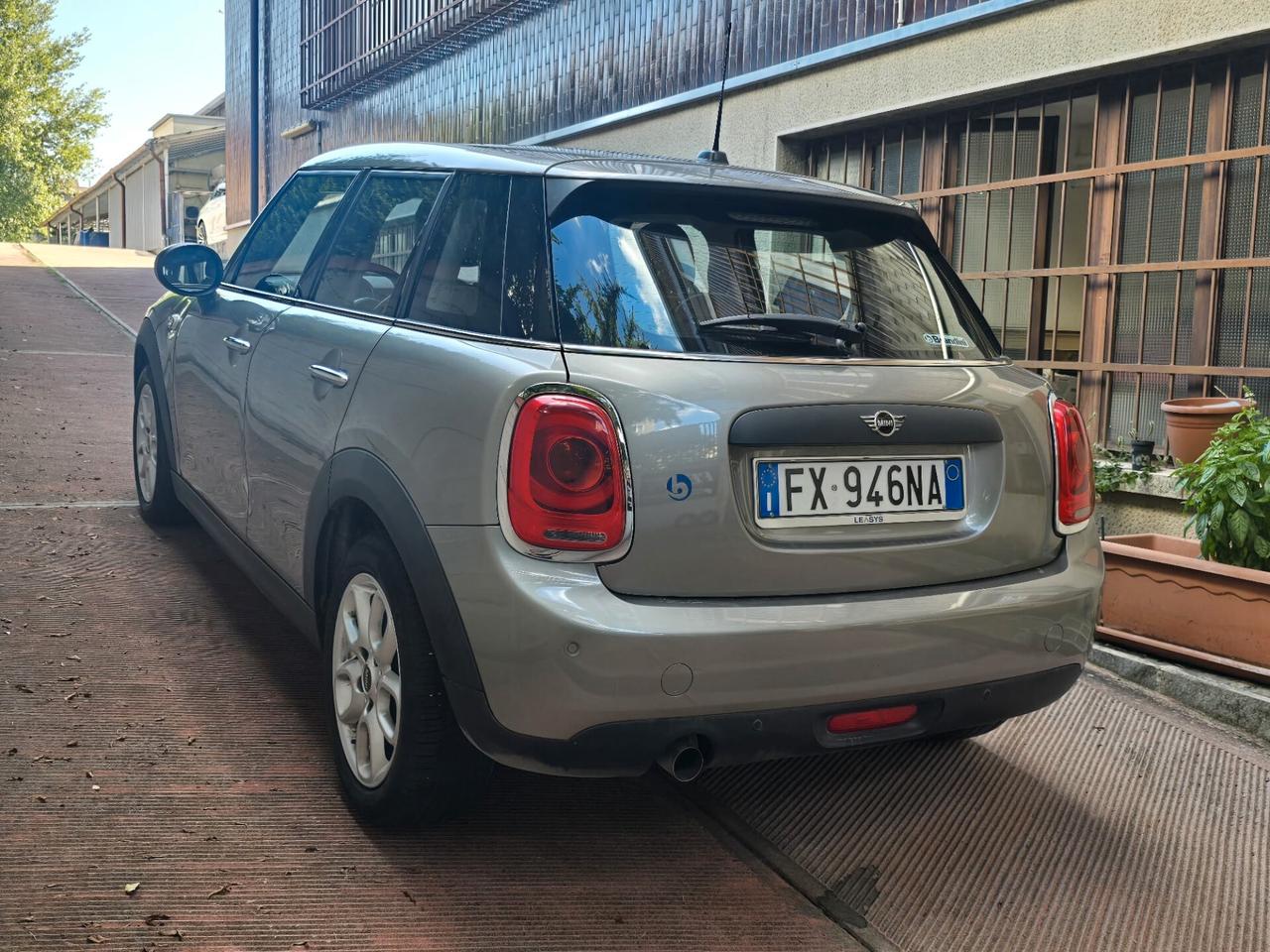Mini 5p 1.5 One 102cv automatica / pelle totale -OK NEOPATENTATI