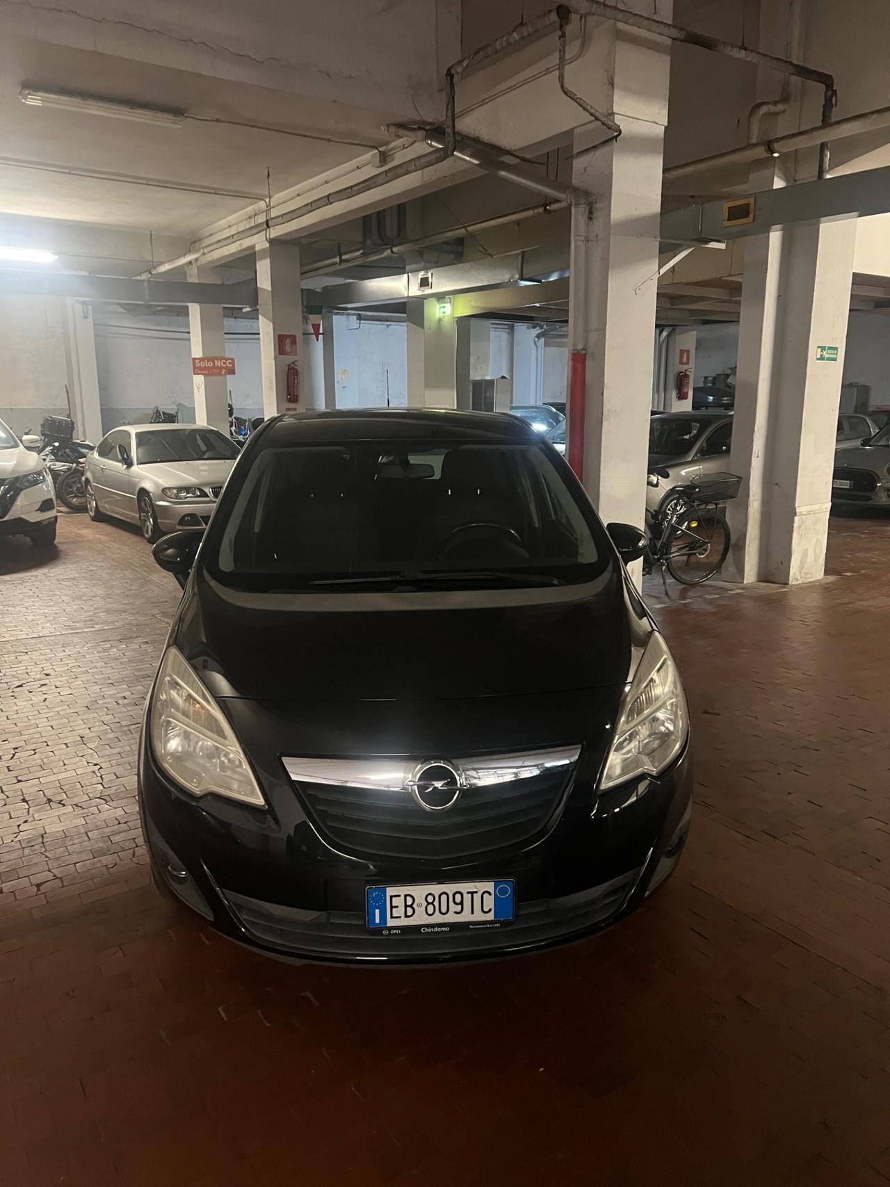 Opel Meriva 1.4 100Cv - EURO5 - NEOPATENTATI