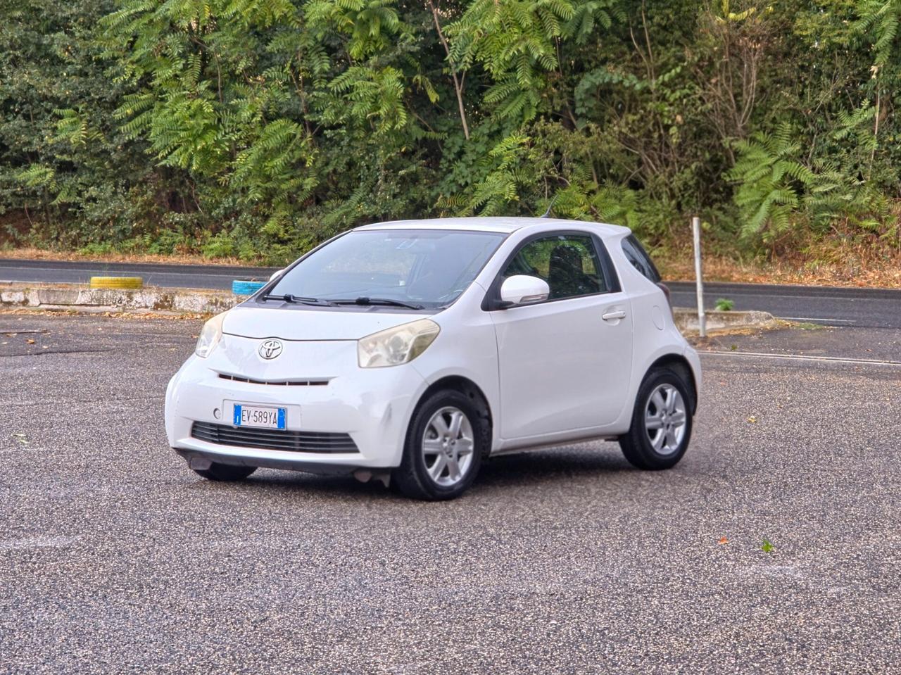 Toyota iQ 1.0 Sol CV-68 E4 Manuale NEO 2010