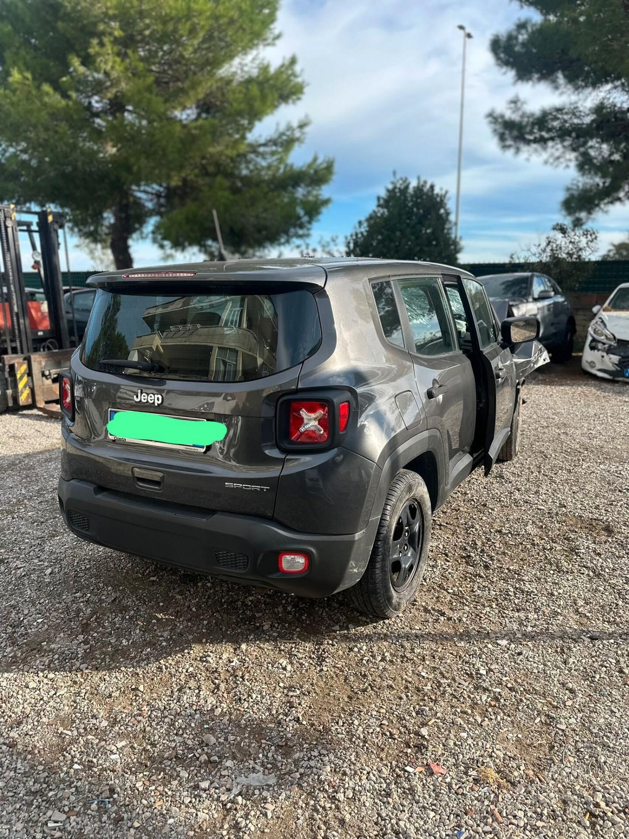 Jeep Renegade 1.6 E-TorQ EVO Sport sinistrata incidentata