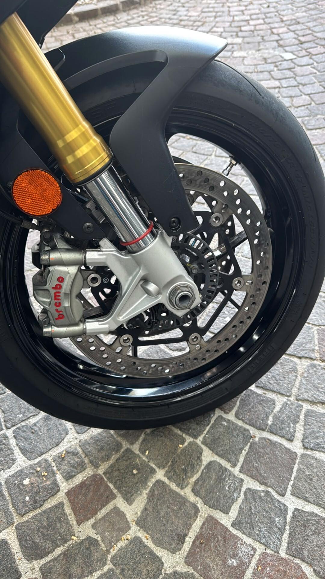 Aprilia Tuono V4 1100