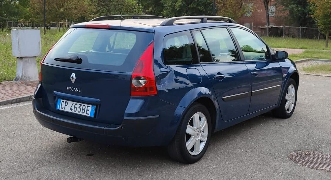 Renault Megane Mégane 1.6 16V 5 porte GPL Luxe Dynamique