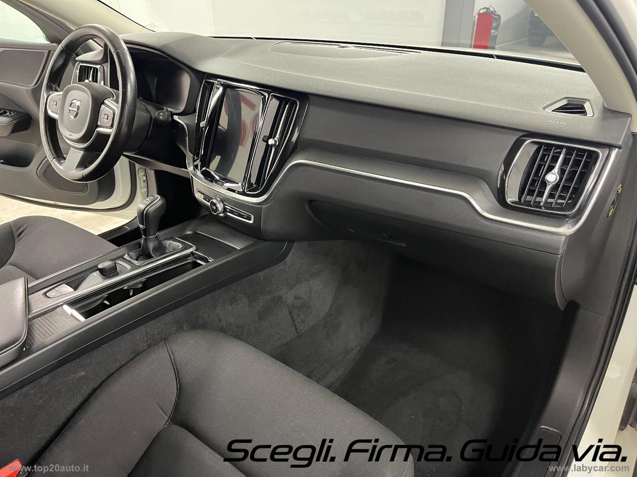 VOLVO V60 D3 STATION WAGON Business MY2020