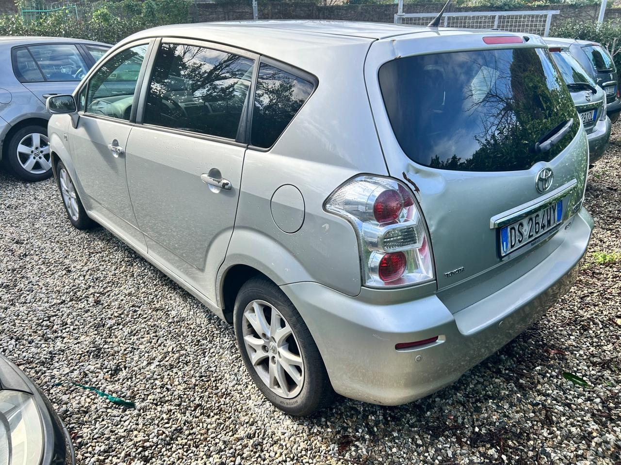 Toyota Corolla Verso 2.2 16V D-4D DPF MY'08