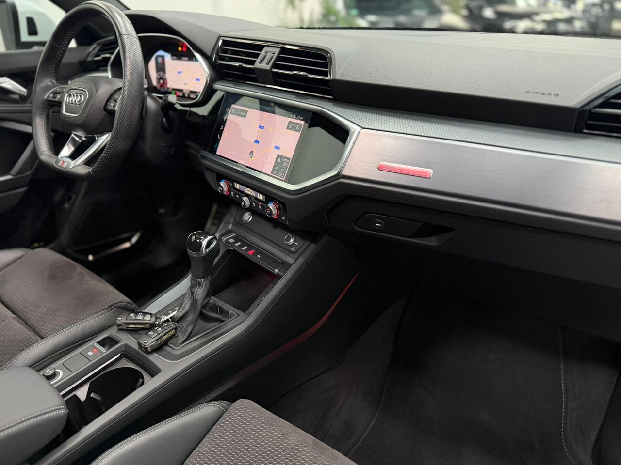 Audi Q3 SUV 35 TDI S-tronic S-line Edition