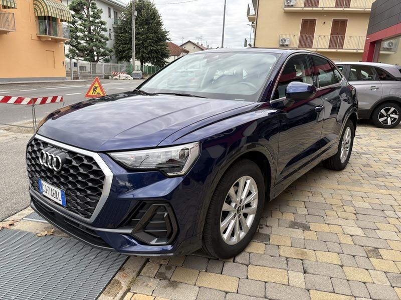 Audi Q3 Sportback Sportback 35 tdi Business s-tronic LED-NAVI-PELLE-18"