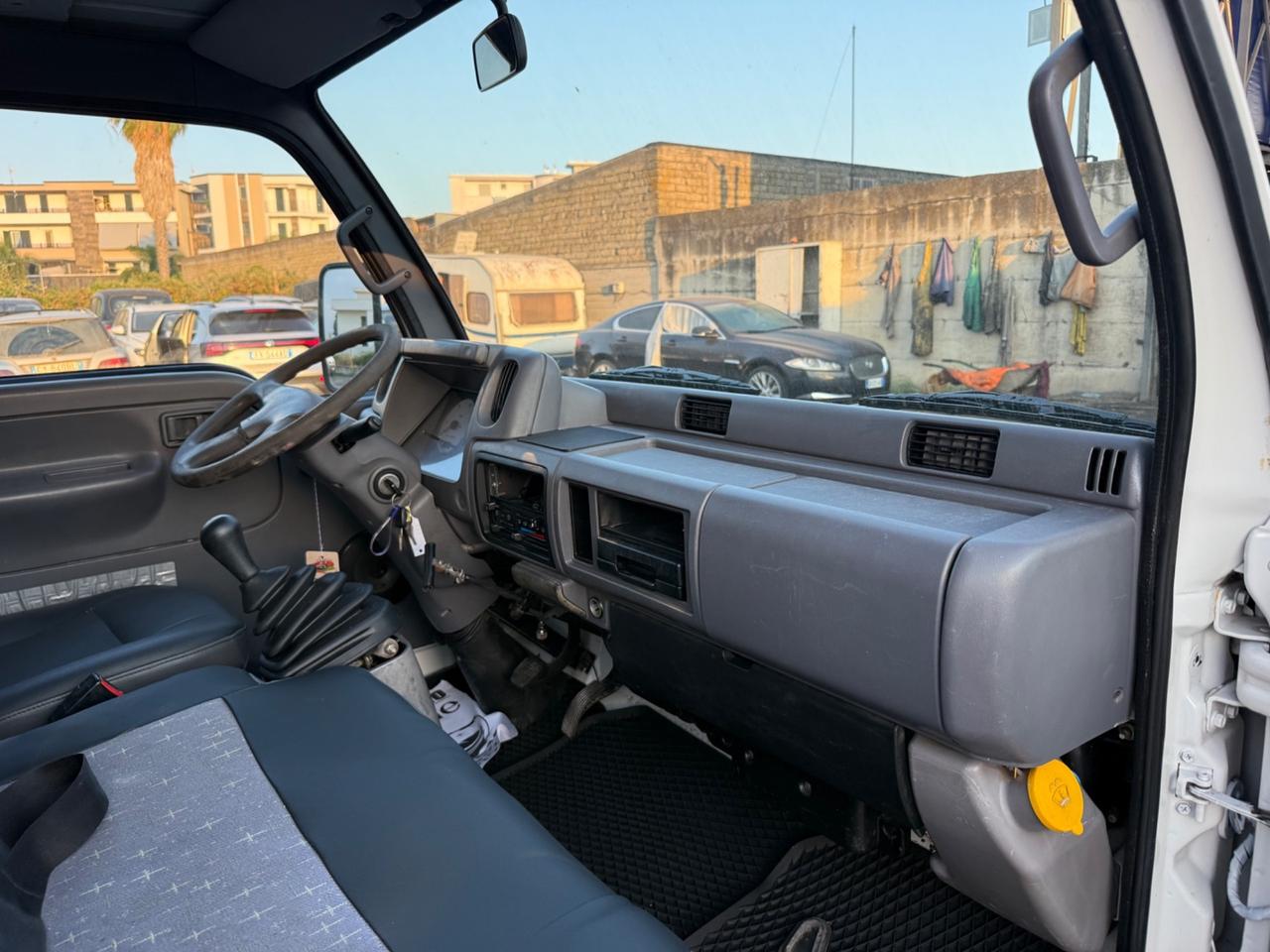 Nissan Cabstar 3.0 Diesel 120 Cv Trilaterale