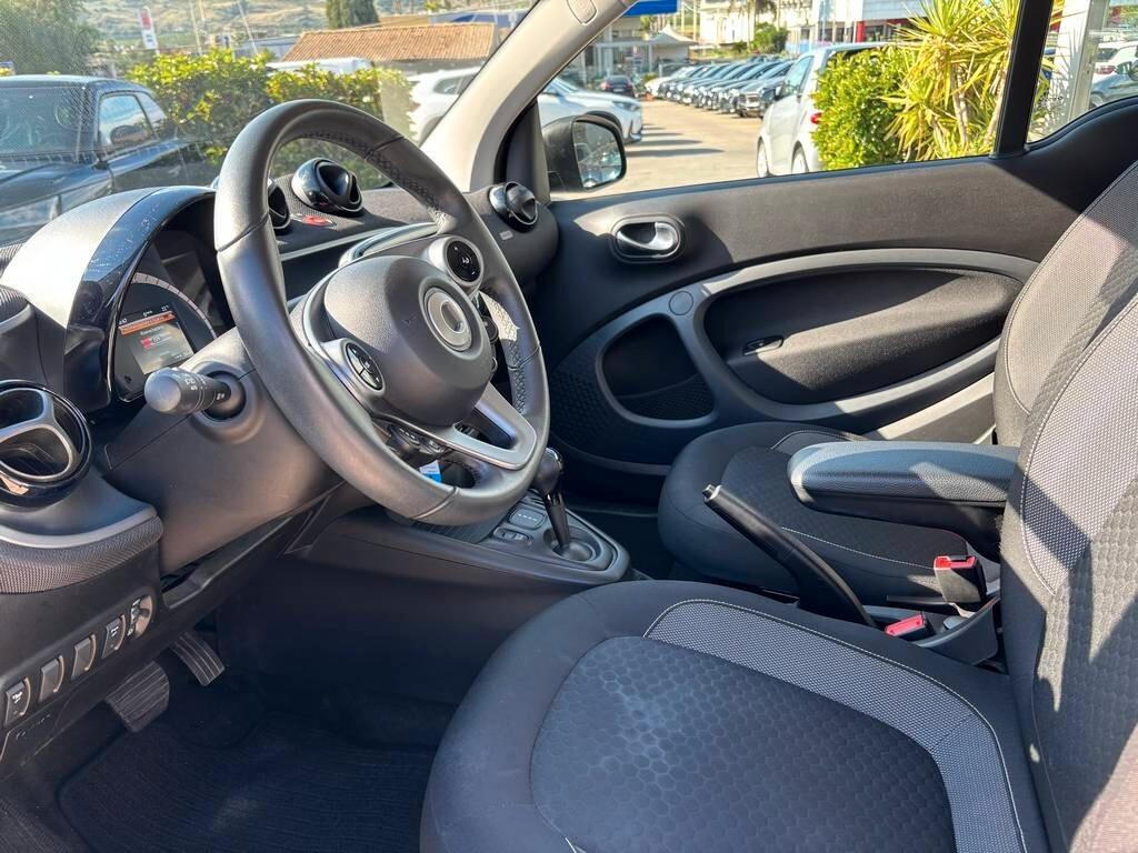 Smart ForTwo EQ cabrio Passion 2022/ solo 28.000 KM IVA ESPOSTA Tua a soli 139 Euro al mese