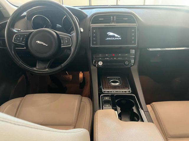 JAGUAR F-Pace 2.0 D 180 CV AWD aut. Prestige