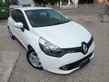 Renault Clio 1.2 75CV 5 porte Wave x neopatentati