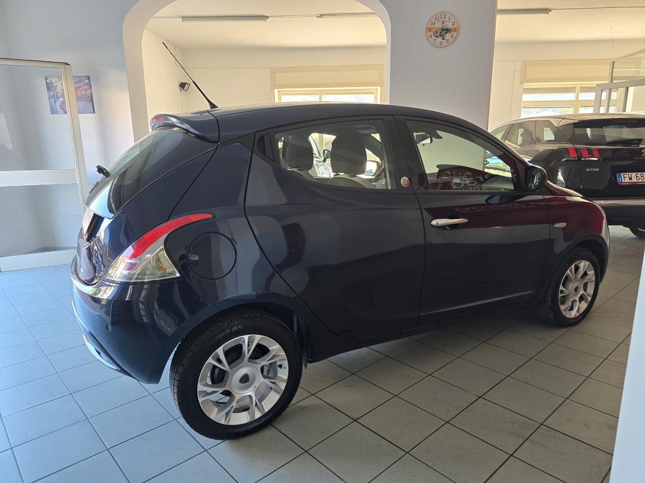 Lancia Ypsilon 1.2 GPL Ecochic Platinum