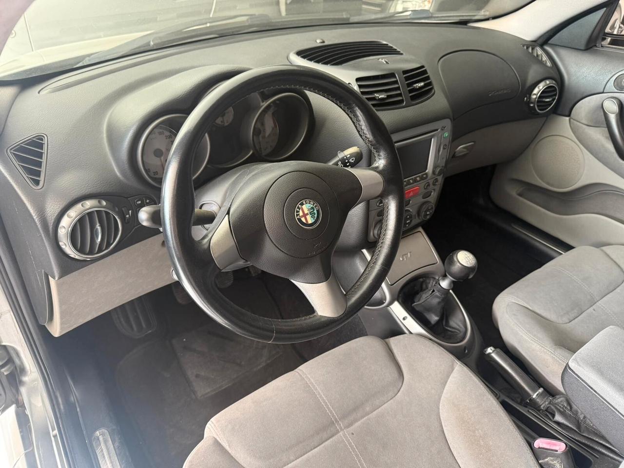 Alfa Romeo GT 1.9 MJT 16V Luxury
