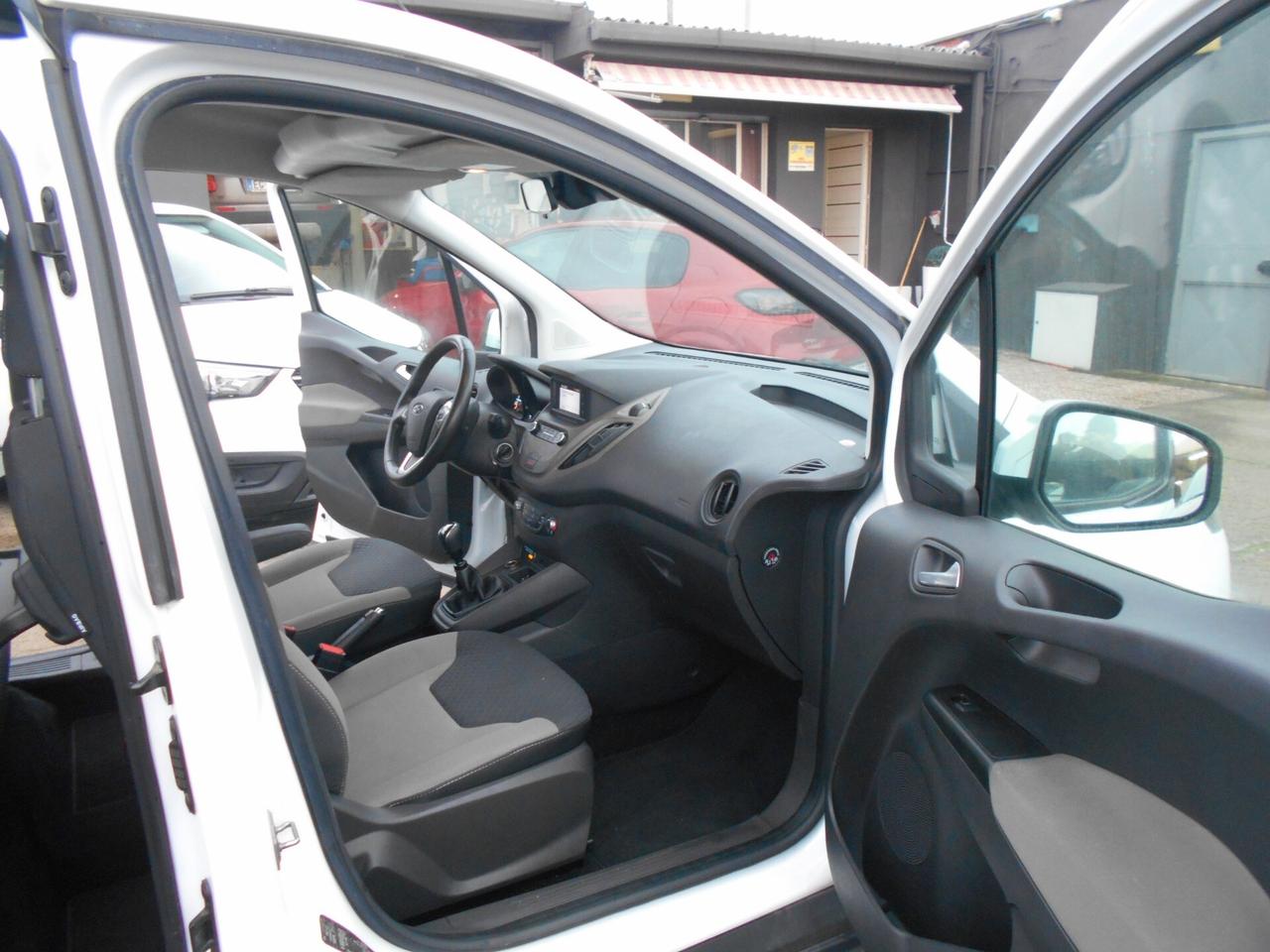 Ford Tourneo Connect 1.5 TDCi 100 CV Plus