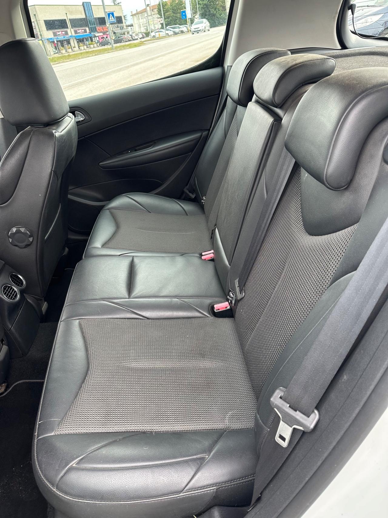 Peugeot 308 1.6 8V e-HDi 112CV Stop&Start 5p. Allure