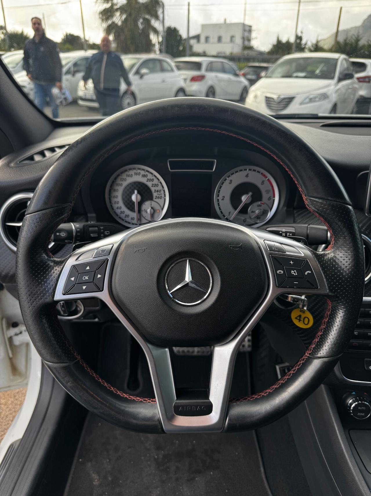 Mercedes-benz A 200 CDI BlueEFFICIENCY Premium AMG