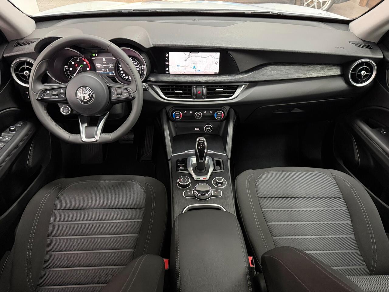 2.2 TD 160CV BUSINESS VETRI SCURI NAVIGAZIONE TAGLIANDATA