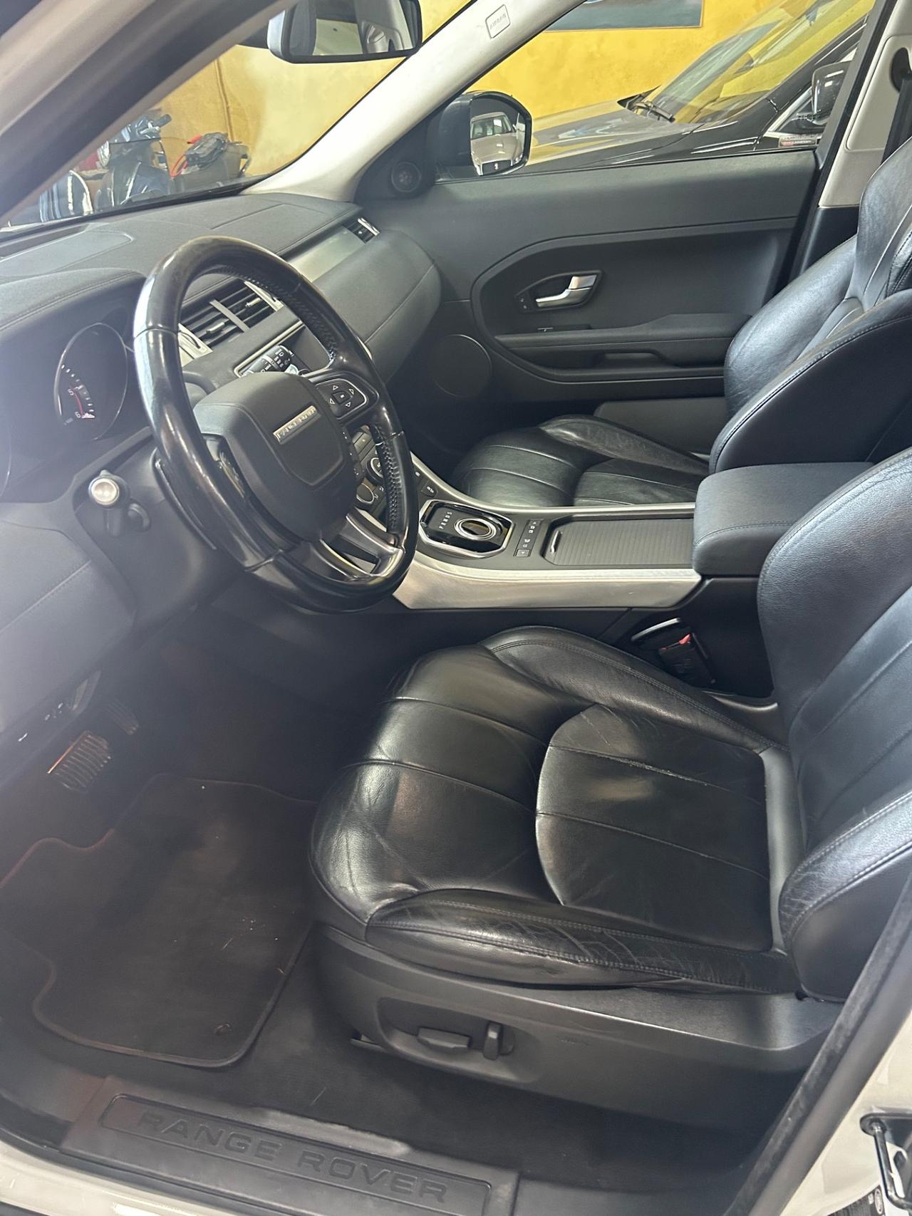 RANGE ROVER EVOQUE 2.2 Td 150 cv “AUTOMATICA”-2015