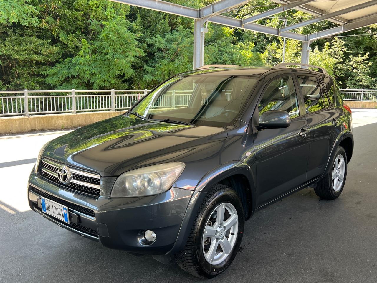 Toyota RAV4 2.2 D-4D 4x4 136 CV PERFETTA - 2007