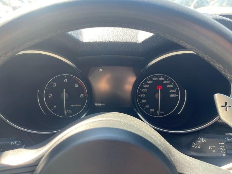 Alfa Romeo Stelvio 2.2 t Executive Q4 190cv auto my19