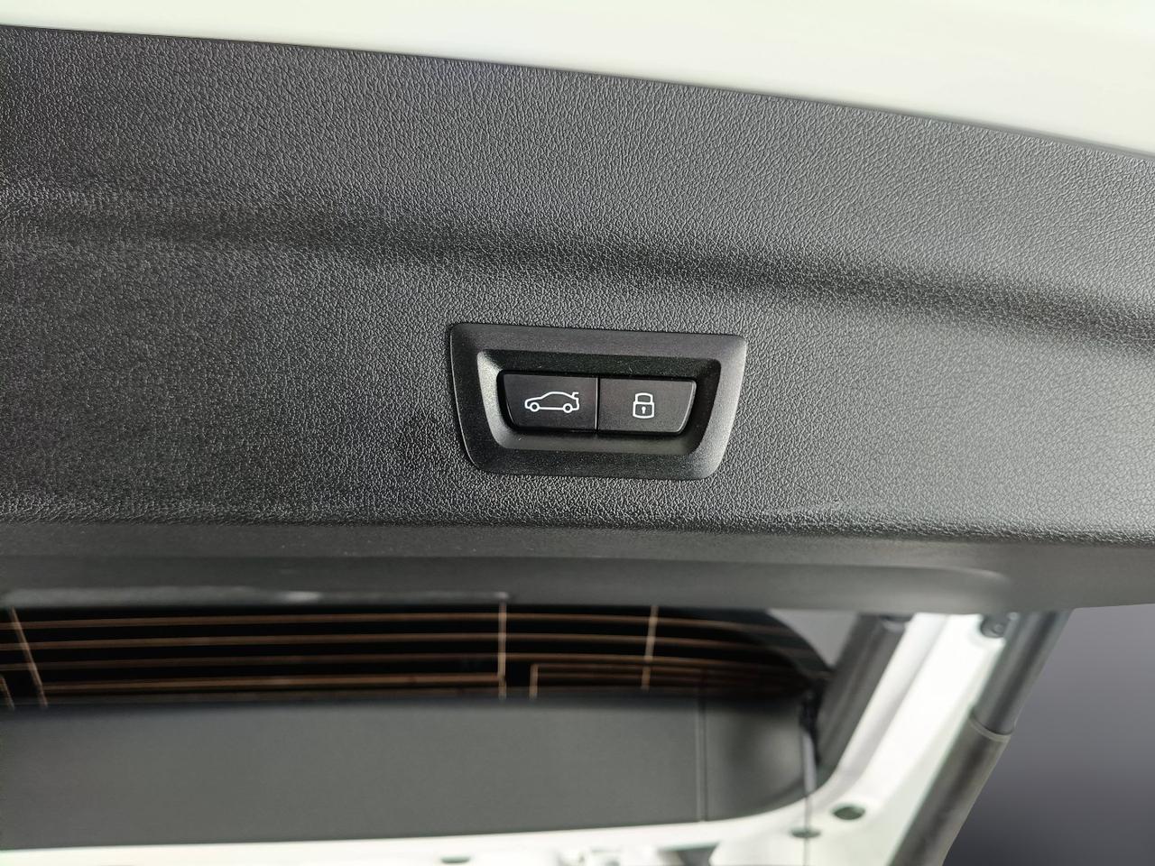 BMW X1 U11 - iX1 edrive 20 X-Line