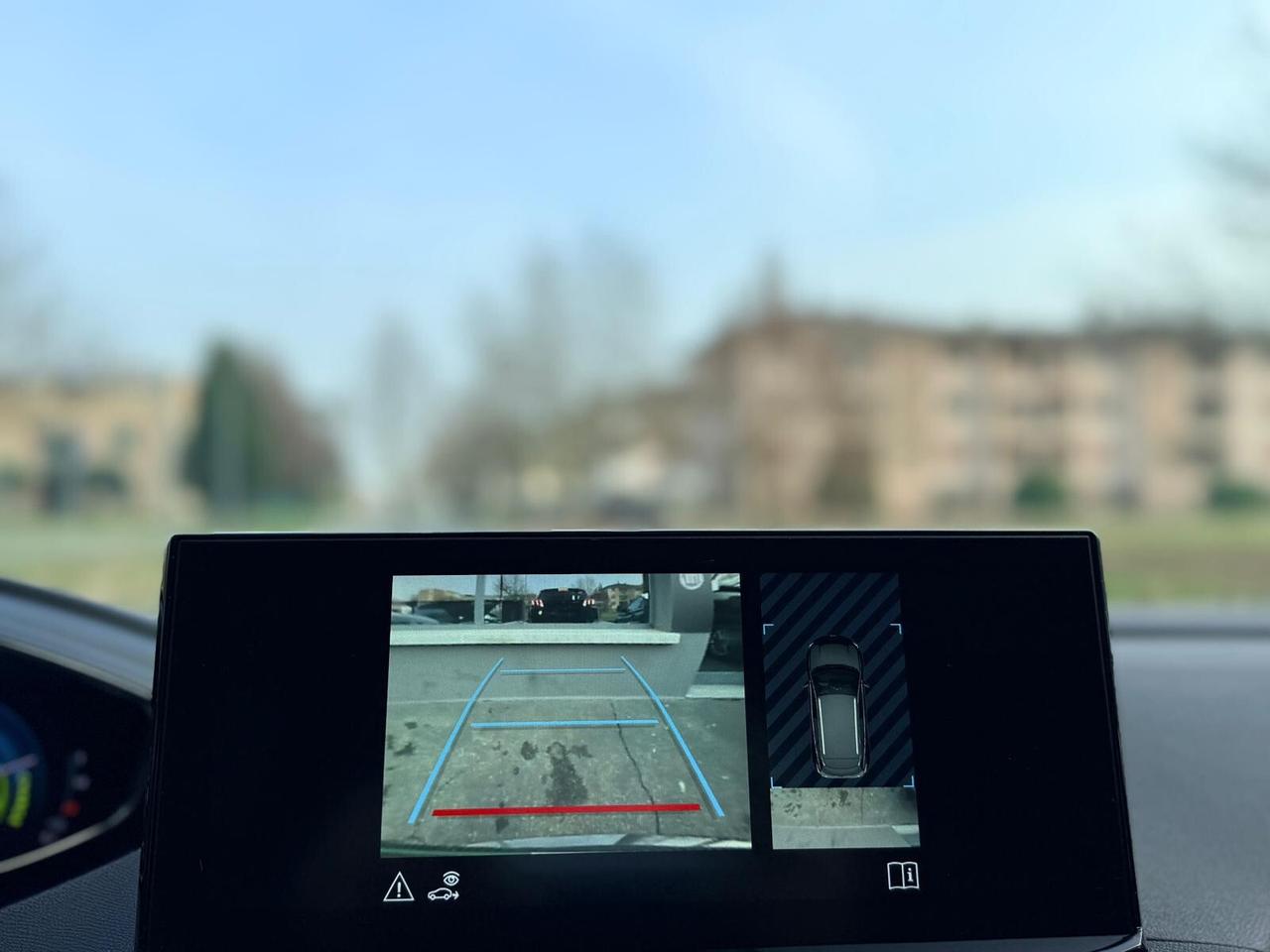 Peugeot 3008 Hybrid 225 e-EAT8 Allure