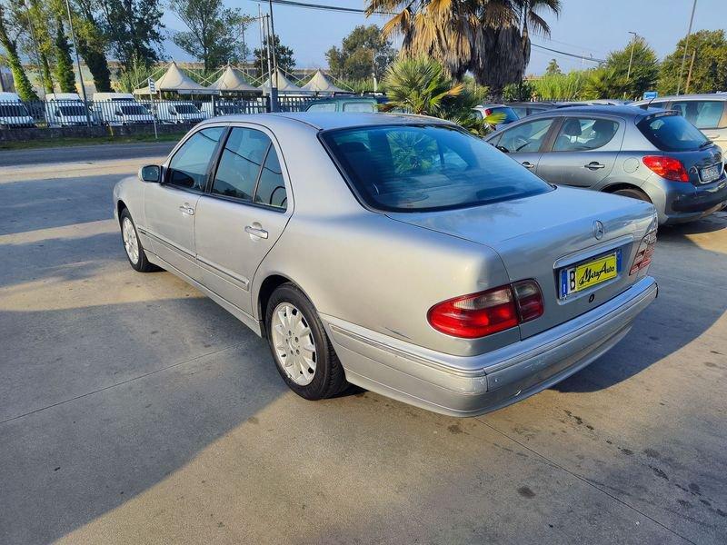Mercedes-Benz Classe E E 220 CDI cat Elegance Comand