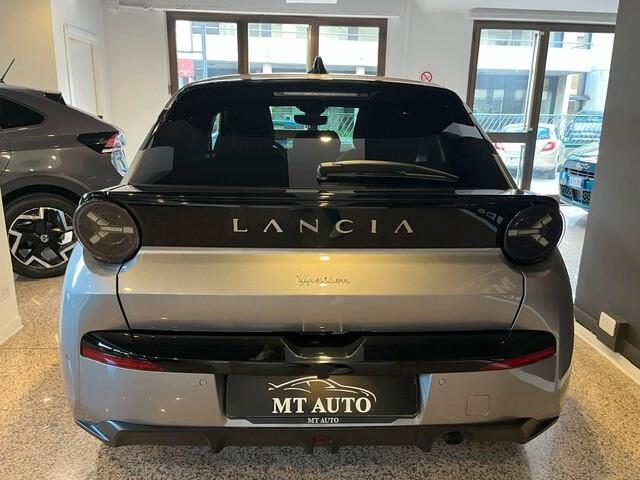 Lancia Ypsilon Hybrid e-DCT LX
