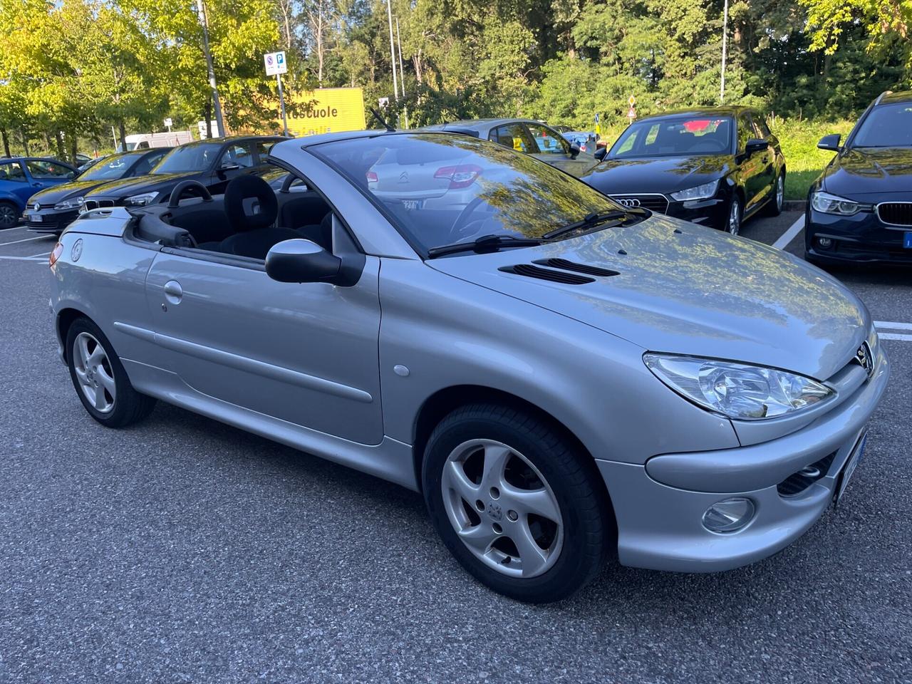 Peugeot 206 1.6 16V Cabrio*Neopatentati*