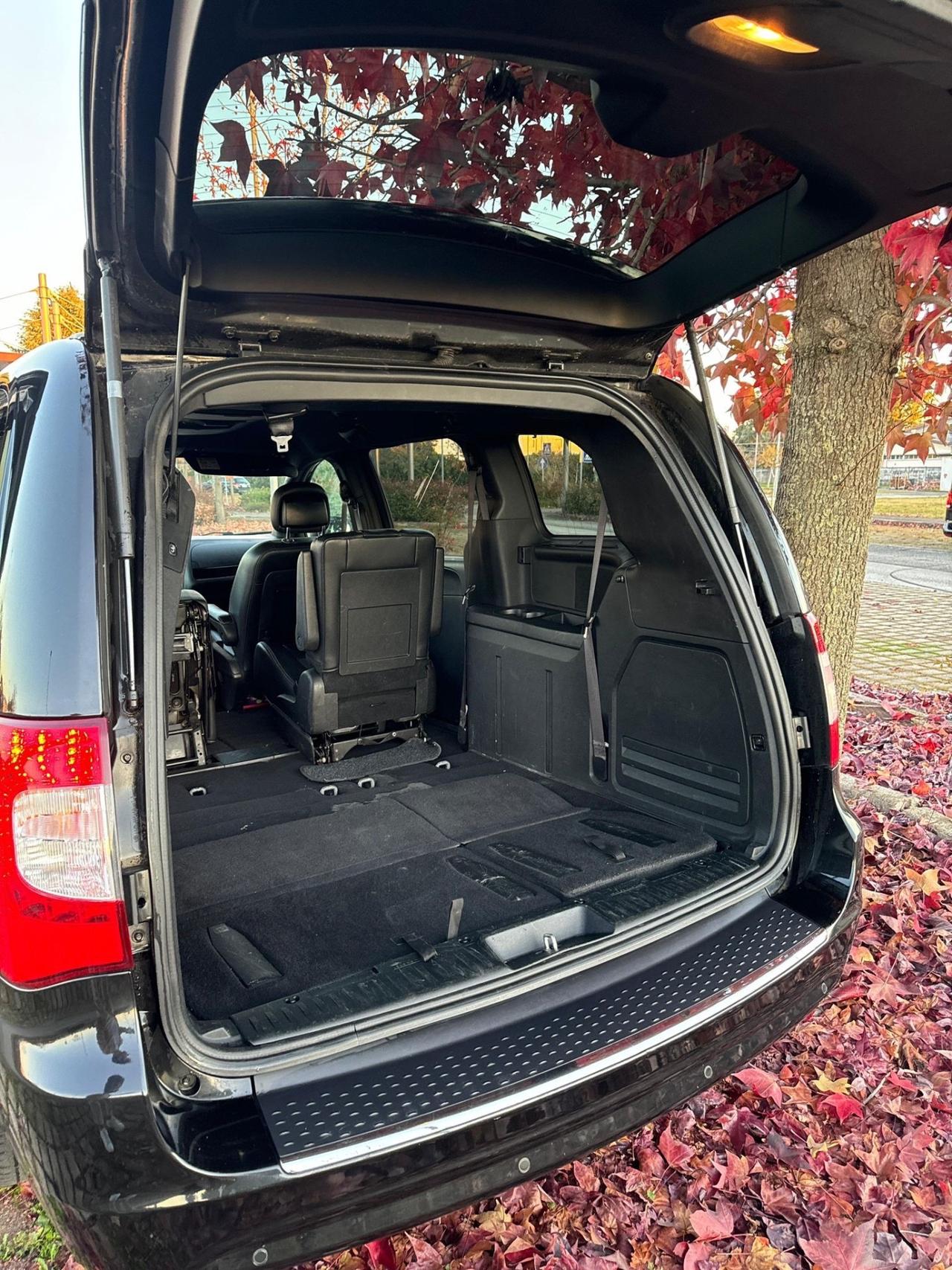 Lancia Voyager 2.8 Turbodiesel Platinum 177 CV