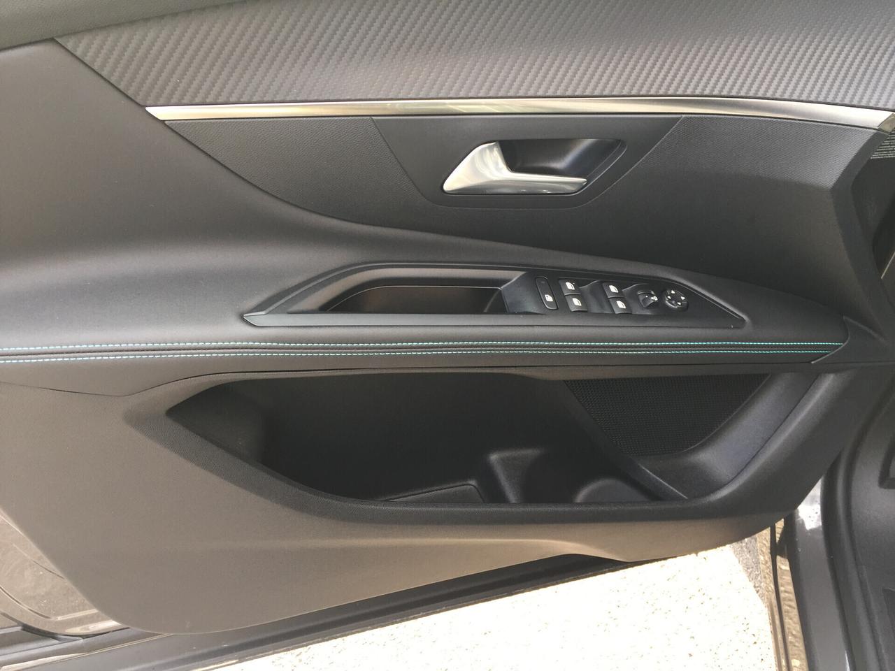 Peugeot 5008 BlueHDi 130 S&S EAT8 Allure Pack 7 POSTI