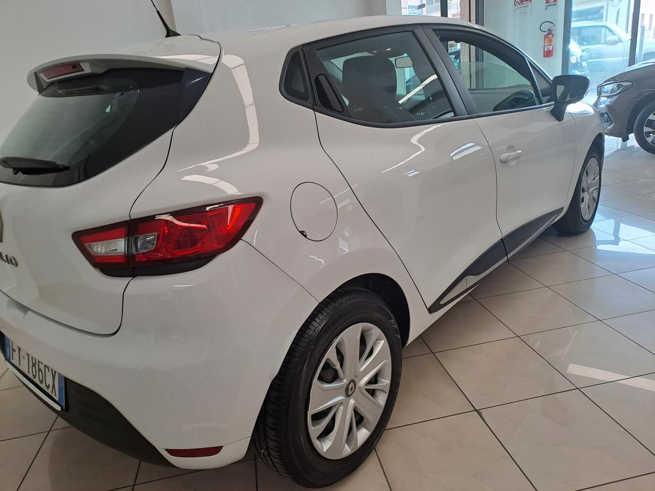 Renault Clio TCe 12V 90 CV GPL 5 porte Moschino Zen