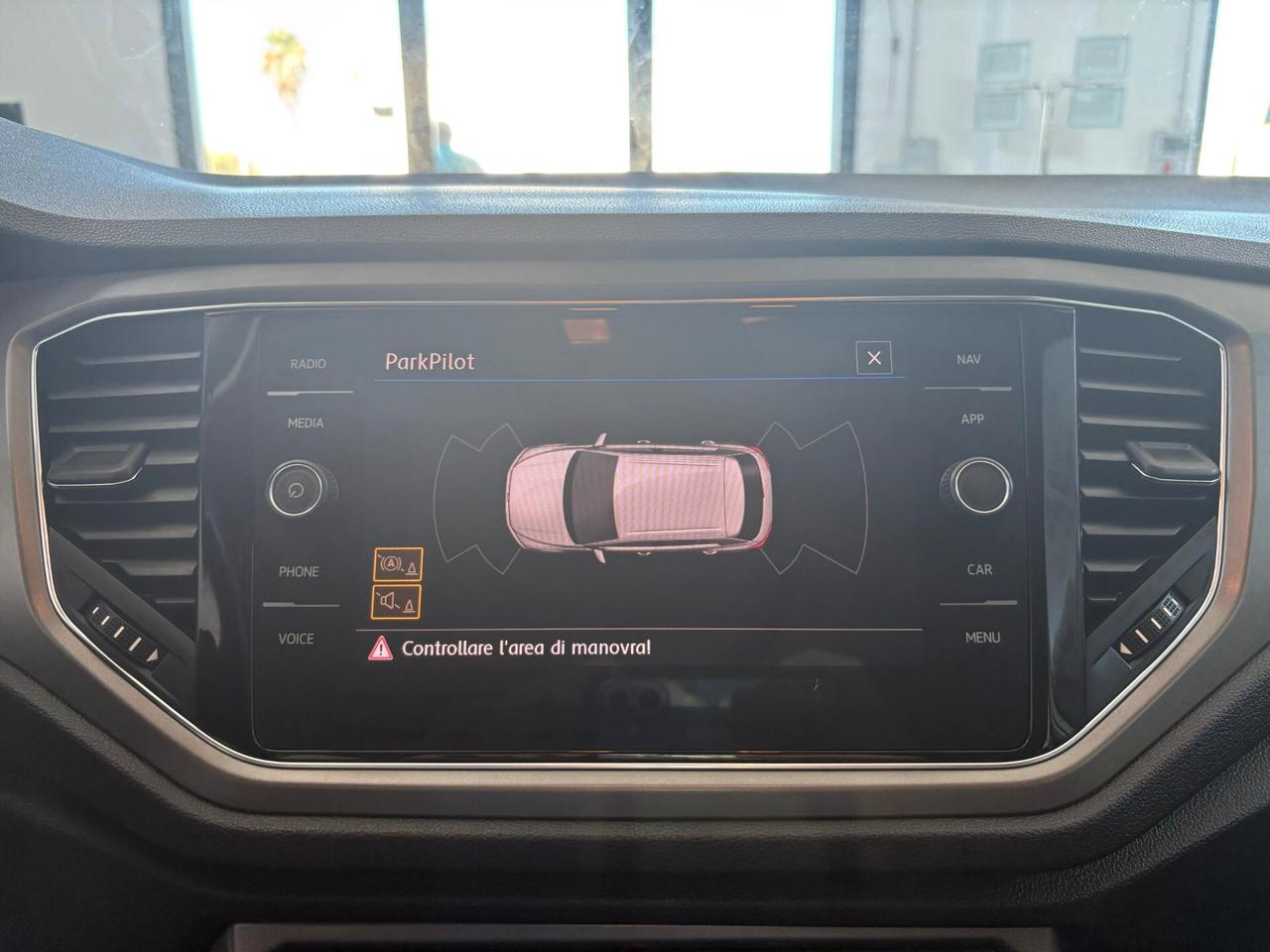 Volkswagen T-Roc 1.6 TDI SCR Business BlueMotion Technology