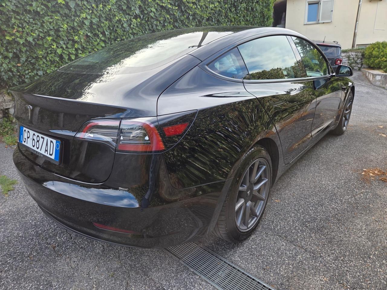 Tesla Model 3 Standard