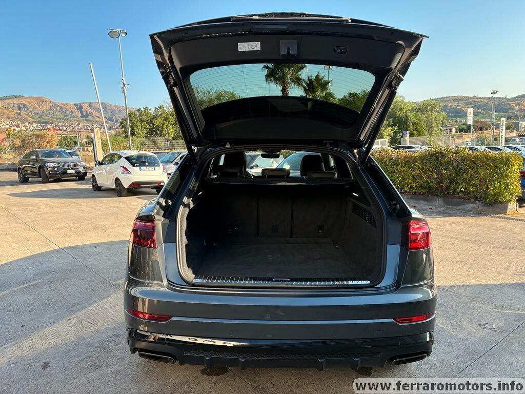 Audi Q8 TDI S line edition 2024 iva esposta a 839 euro al mese