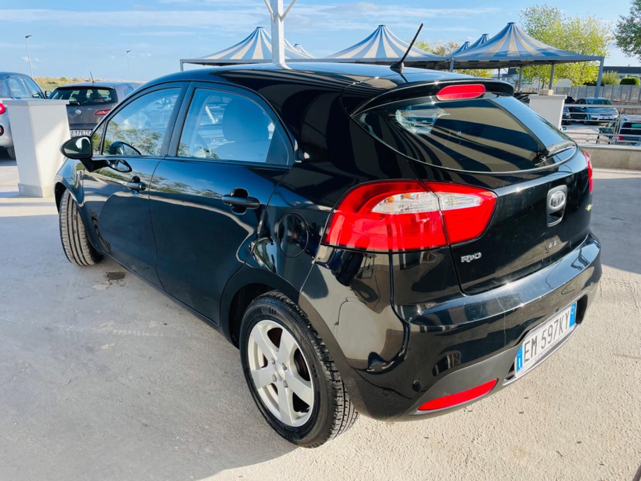 Kia Rio 1.1 CRDi 75Cv OK NEOPATENTATO