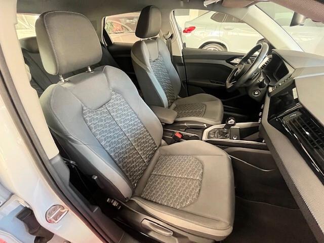 AUDI A1 SPORTBACK 1.0 BENZINA 110CV S-line S/TRONIC EDITION OK NEOPATENTATI